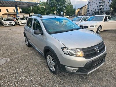 Gebraucht Dacia Sandero Stepway 90 PS (66 kW) 2015 Silber Limousine