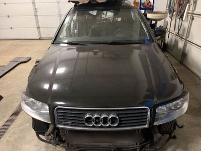 gebraucht Audi A4 B6 2.5 tdi Quattro Teilespender