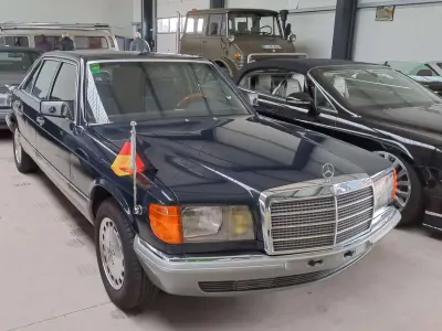 Gebraucht Mercedes 280 185 PS (136 kW) 1985 Blau Limousine