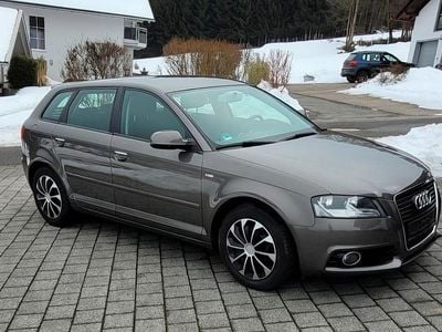 Grau Gebraucht 2012 Audi A3 Attraction Kleinwagen | 5.900 € (Fairer Preis)
