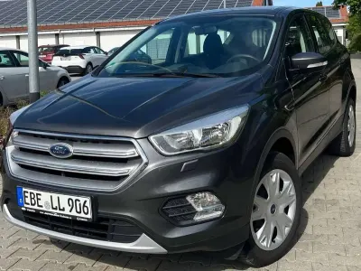 Gebraucht Ford Kuga Trend 120 PS (88 kW) 2018 Grau SUV
