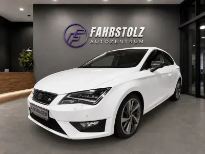 Używany Seat Leon SC FR 150 KM (110 kW) 2015 Biały Hatchback