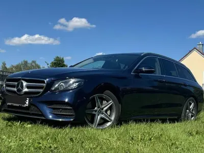 Gebraucht Mercedes E300 AMG line 194 PS (142 kW) 2019 Blau Limousine