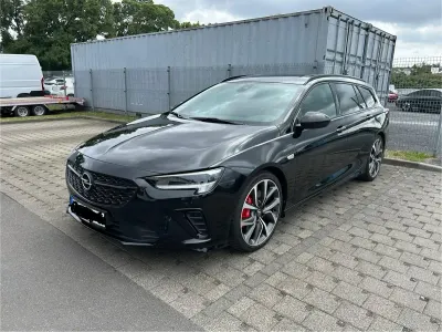 Używany Opel Insignia 230 KM (169 kW) 2021 Czarny Kombi