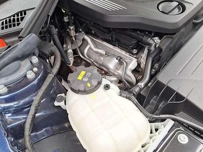 Second-hand BMW 318 Sport Line 136 CP (100 kW) 2018 Albastru Berlinǎ