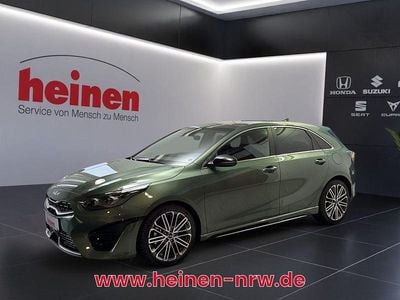 Neu Kia Ceed GT GT-Line 140 PS (102 kW) 2025 Grün Limousine