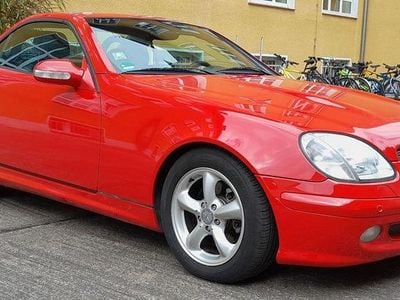 Usata Mercedes SLK320 218 CV (160 kW) 2000 Rosso Cabrio