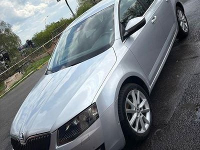 Gebraucht Skoda Octavia Elegance 140 PS (102 kW) 2013 Silber Limousine