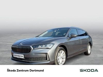 Neu Skoda Superb Selection 193 PS (141 kW) 2026 Graphitegrau metallic Kombi