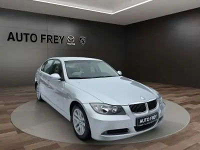Gebraucht BMW 325 218 PS (160 kW) 2005 Titansilber Limousine