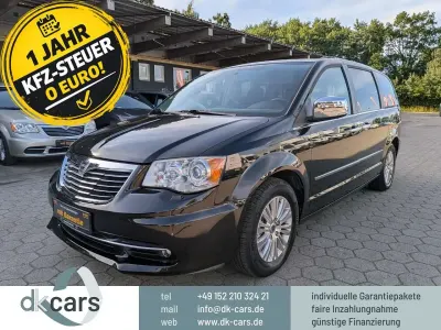 Gebraucht Lancia Voyager Platinum 177 PS (130 kW) 2014 Schwarz Van / Kleinbus