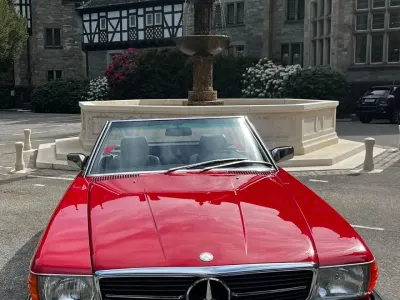 Używany Mercedes 560 230 KM (169 kW) 1987 Czerwony Kabriolet