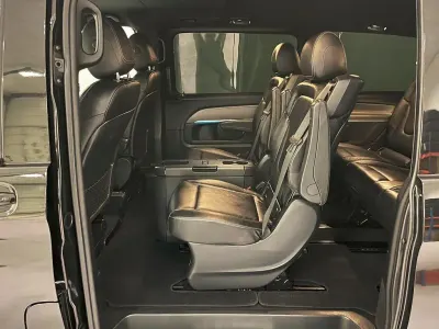 Gebraucht Mercedes V250 Avantgarde Edition 204 PS (150 kW) 2017 Schwarz Van / Kleinbus