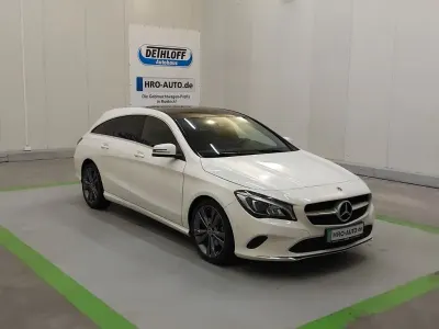 Gebraucht Mercedes CLA200 Shooting Brake Urban 156 PS (114 kW) 2017 Weiß Kombi