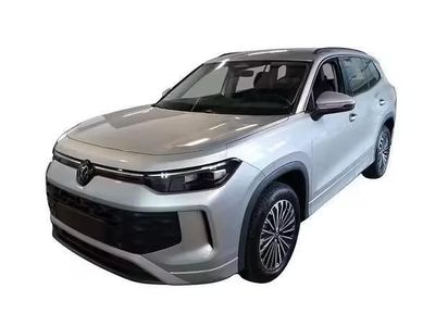 Second-hand VW Tayron Life 150 CP (110 kW) 2025 Argintiu SUV