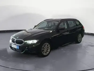 Gebraucht BMW 320 Sport Line 190 PS (139 kW) 2023 Schwarz Kombi