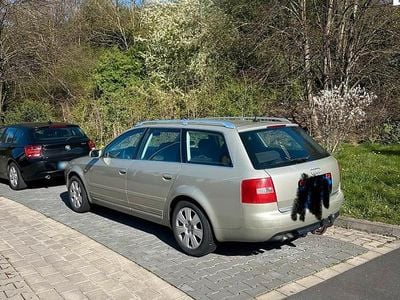 Begagnad Audi A6 179 HK (131 kW) 2002 Guld Sedan