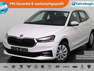 Weiß Neu 2025 Skoda Fabia Essence Limousine | 18.490 € (Guter Preis)