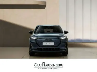 Nowe Audi Q4 e-tron Performance 210 kW (286 KM) 2026 Biały SUV