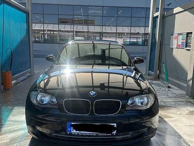 Gebraucht BMW 120 170 PS (125 kW) 2009 Schwarz Kleinwagen