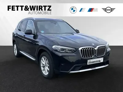 Gebraucht BMW X3 Sport Line 292 PS (214 kW) 2023 Blacksapphire metallic SUV