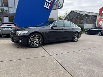 BMW 523