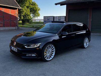 Gebraucht VW Passat Highline 239 PS (175 kW) 2016 Schwarz Limousine