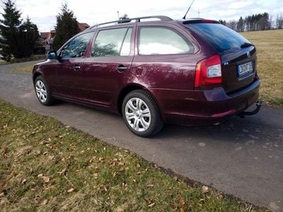 Gebraucht Skoda Octavia Ambiente 122 PS (89 kW) 2010 Orange Kombi