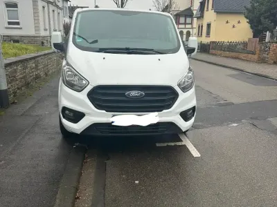 Gebraucht Ford Transit 131 PS (96 kW) 2021 Weiß Van / Kleinbus