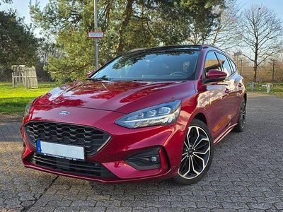 Second-hand Ford Focus ST-Line 182 CP (133 kW) 2019 Roșu Berlinǎ