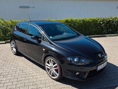 Second-hand Seat Leon CUPRA 310 CP (228 kW) 2012 Negru Berlinǎ