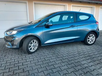 Gebraucht Ford Fiesta Trend 75 PS (55 kW) 2022 Blau Kleinwagen
