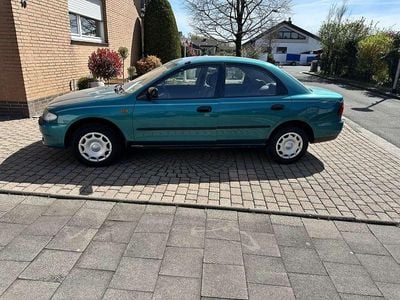 Mazda 323