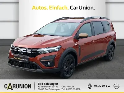 Neu Dacia Jogger Extreme 141 PS (103 kW) 2025 Terracottabraun metallic Van / Kleinbus