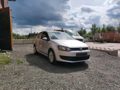 Gebraucht VW Polo 70 PS (51 kW) 2010 Silber Kleinwagen