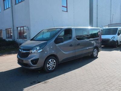 Usata Opel Vivaro 145 CV (106 kW) 2018 Grigio Monovolume
