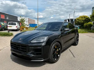 Gebraucht Porsche Cayenne Turbo E-Hybrid 600 PS (441 kW) 2025 Schwarz SUV