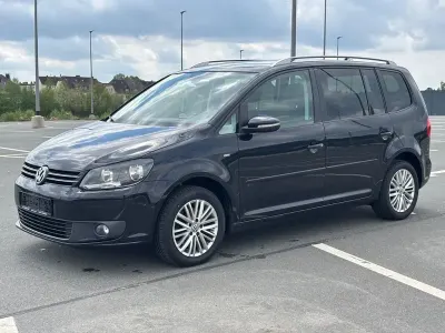 Gebraucht VW Touran Cup 140 PS (102 kW) 2015 Schwarz Van / Kleinbus