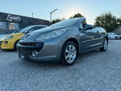 Gebraucht Peugeot 207 CC Platinum 120 PS (88 kW) 2009 Grau Cabrio