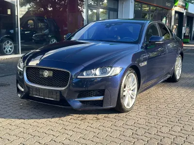 Gebraucht Jaguar XF R-Sport 300 PS (220 kW) 2016 Blau Limousine