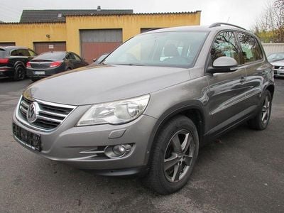 Grau Gebraucht 2009 VW Tiguan Track & Field SUV | 3.950 € (Guter Preis)