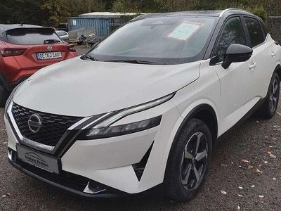 Pearl white/black m Gebraucht 2022 Nissan Qashqai N-Connecta SUV | 23.400 € (Fairer Preis)