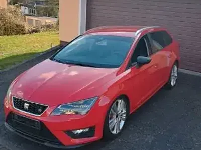 Second-hand Seat Leon ST FR 184 CP (135 kW) 2014 Roșu Break
