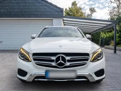 Gebraucht Mercedes GLC300 258 PS (189 kW) 2016 Weiß SUV