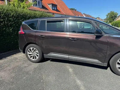 Gebraucht Renault Espace Initiale Paris 160 PS (117 kW) 2015 Braun Van / Kleinbus