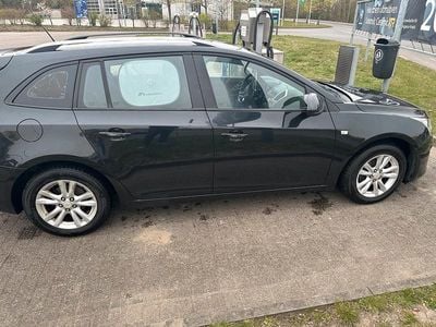 Second-hand Chevrolet Cruze 186 CP (136 kW) 2012 Negru Break