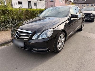 Second-hand Mercedes E200 Avantgarde 184 CP (135 kW) 2012 Negru Berlinǎ