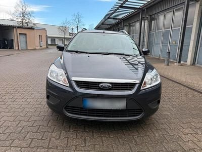 Usata Ford Focus 100 CV (73 kW) 2010 Grigio Station wagon