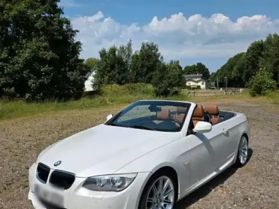 Gebraucht BMW 320 Cabriolet M Sport 184 PS (135 kW) 2012 Weiß Cabrio