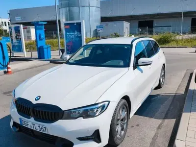 Gebraucht BMW 320 Sport Line 184 PS (135 kW) 2020 Weiß Kombi